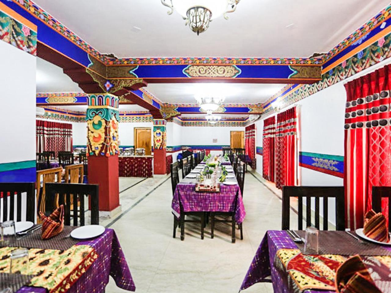 Hotel City Palace Leh Bagian luar foto